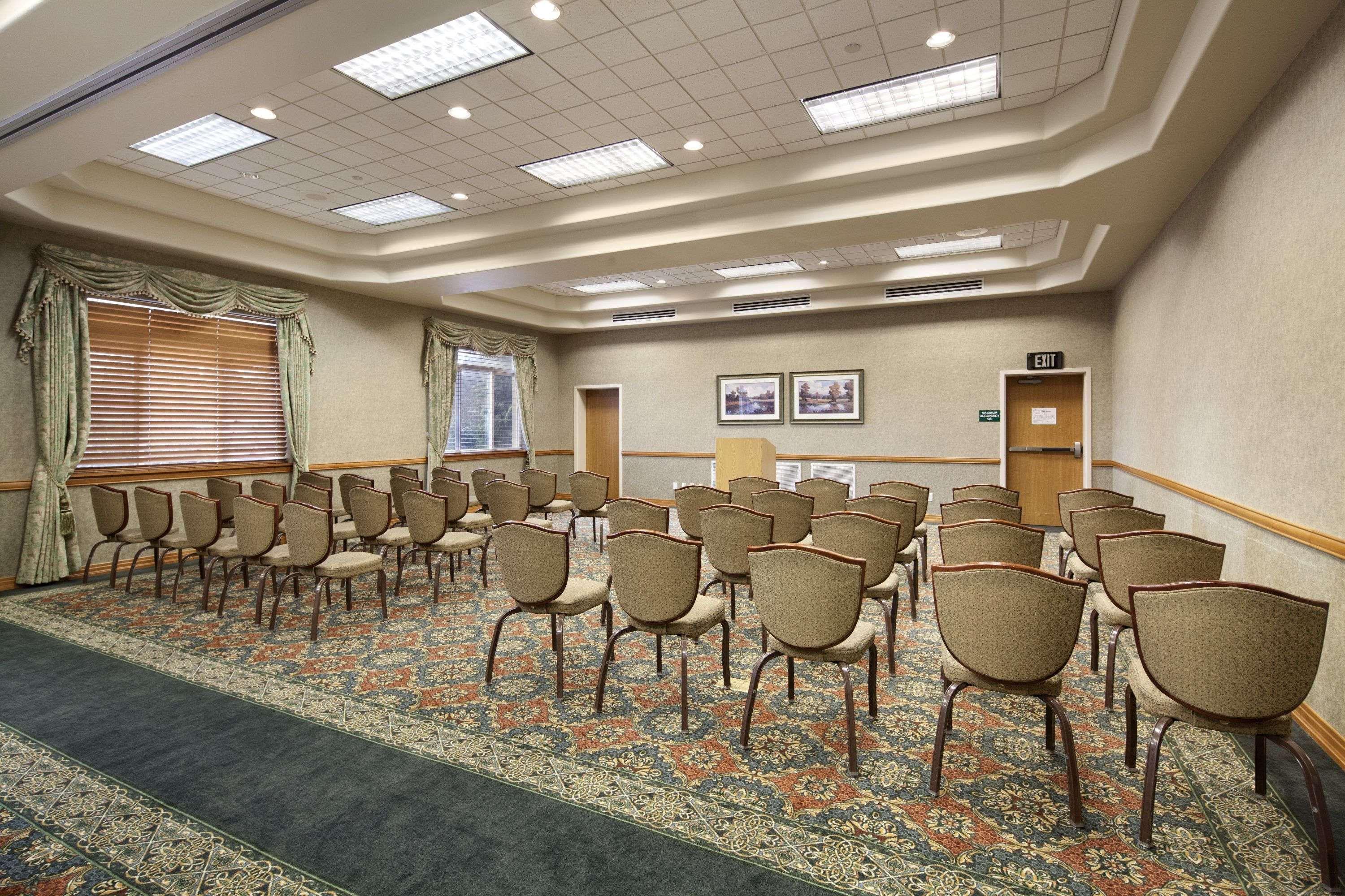 Ramada By Wyndham Olympia Hotel Exterior photo A typical meeting room