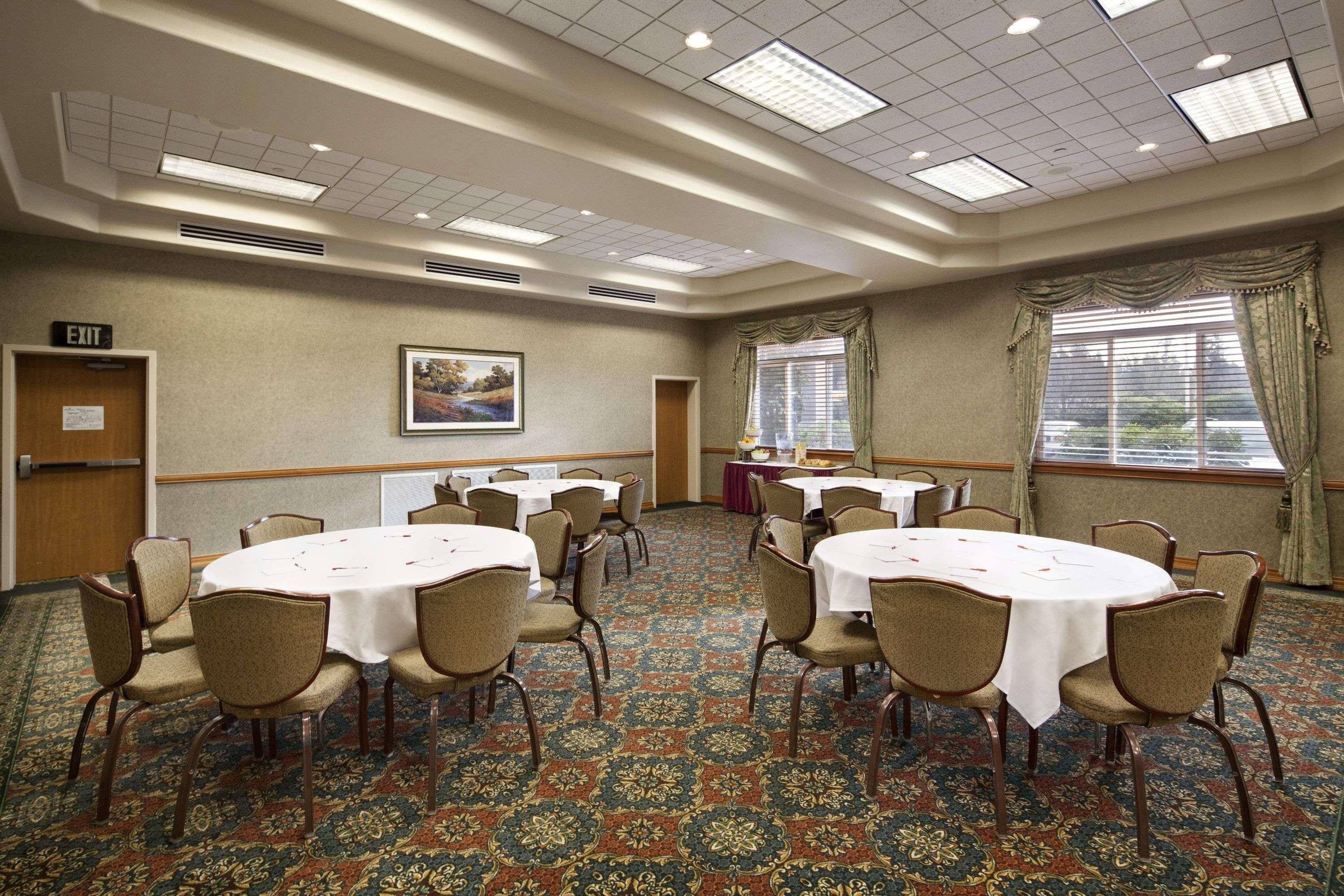 Ramada By Wyndham Olympia Hotel Exterior photo A typical meeting room at a Best Western